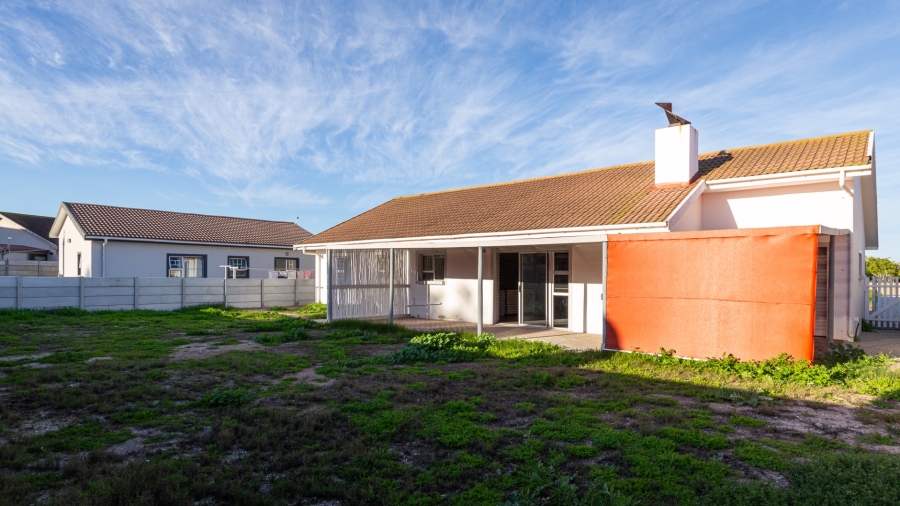 To Let 3 Bedroom Property for Rent in Port Owen Western Cape